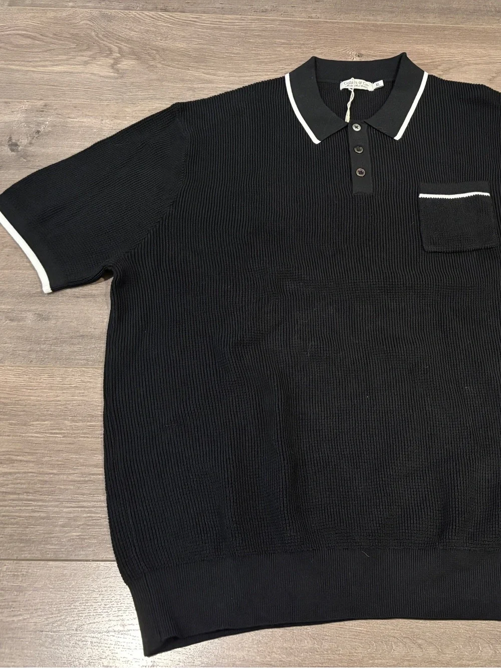 Men's Collars & Co Riviera Black Knit Polo with White Contrast Trim - Picture 2 of 2